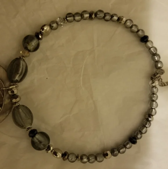 Choker - Picture 4 of 4